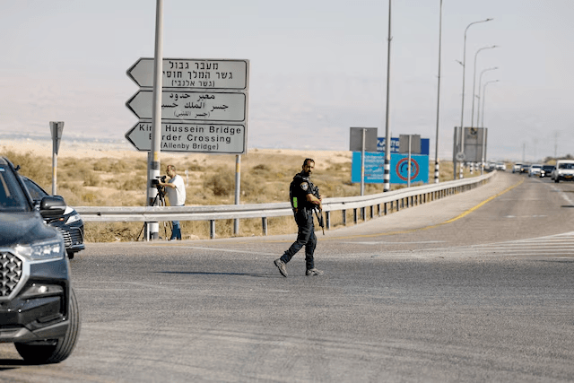 إسرائيل تُبقي جسر الملك حسين مغلقًا بالتنسيق مع الأردن