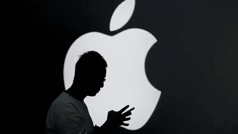 أبل في متاهة الذكاء الاصطناعي: من يبحث عن منقذ لسفينة سيري؟