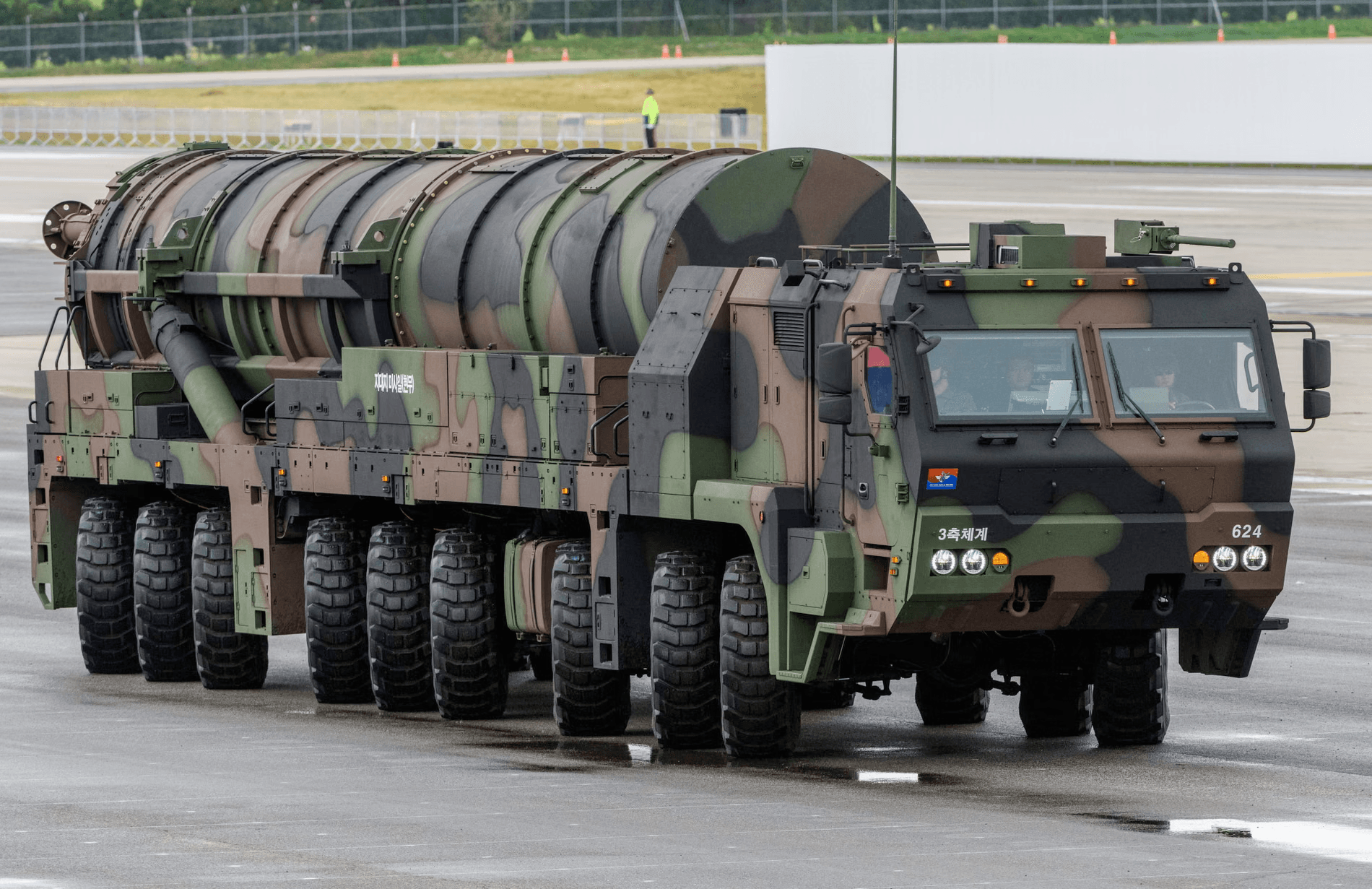 كوريا الجنوبية تطلق “الصاروخ الوحش”.. تفاصيل كاملة