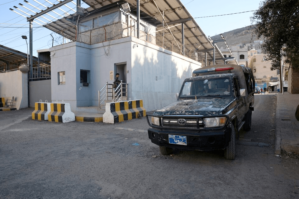 الحوثيون يقرّرون محاكمة موظفين أمميين بتهمة التعاون مع إسرائيل