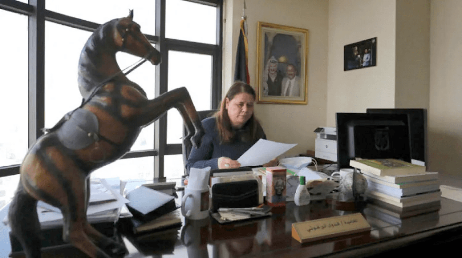 فدوى البرغوثي تغادر رام الله متجهة إلى مصر وسط مفاوضات الأسرى