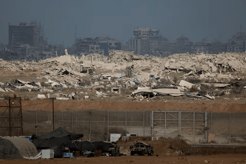 ترامب: إسرائيل قد تستأنف القتال في غزة بكلمة مني