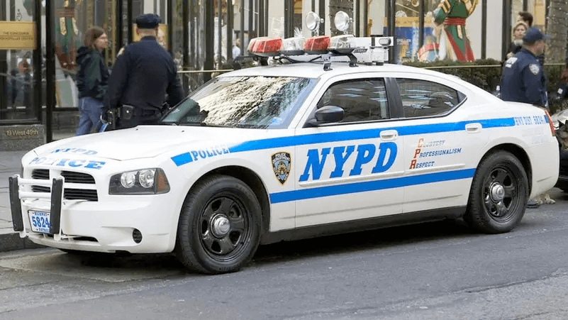 جريمة صادمة في نيويورك: فتاة تسأل معتديها “كم أدفع لتتوقف؟