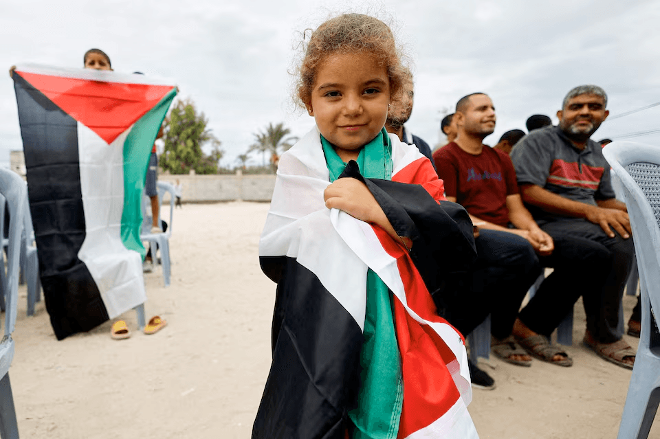 إسرائيل تقر وقف إطلاق النار في غزة بوساطة ترامب