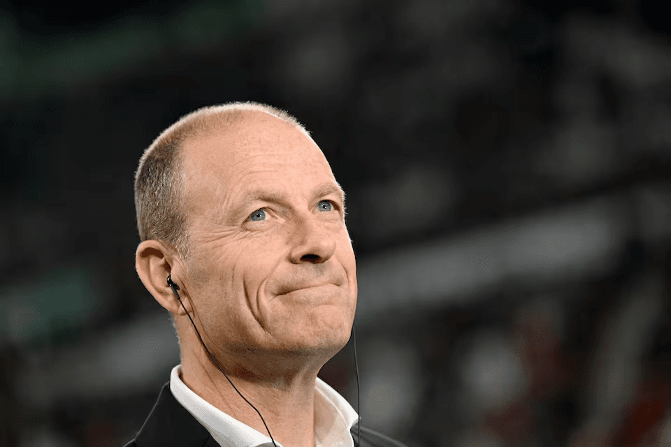 توروب راضٍ عن التعادل وينتقد شغب جماهير الجيش الملكي