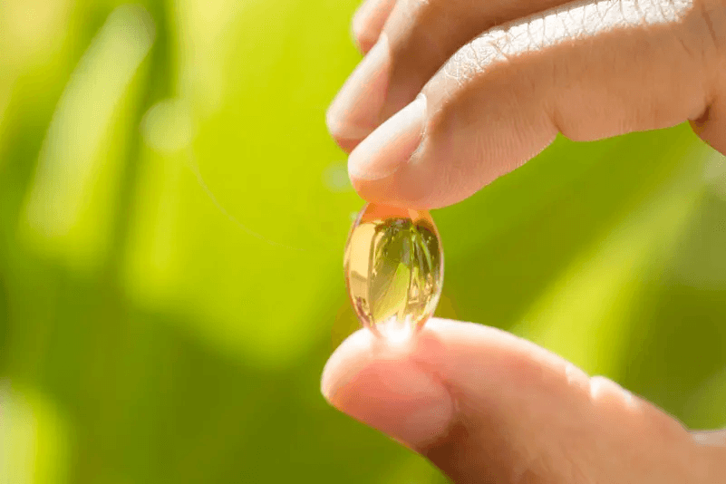 الإفراط في فيتامين E قد يهدد صحتك.. 6 مخاطر طبية خطيرة