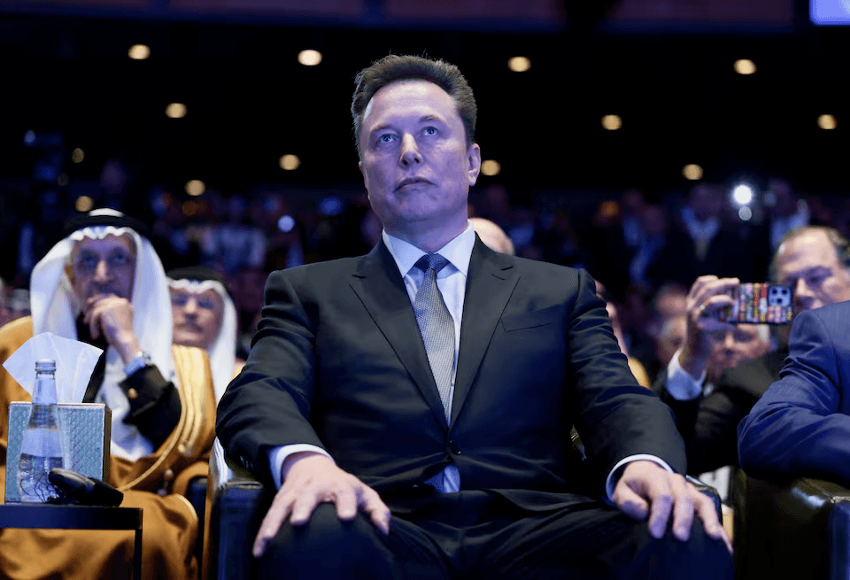 ماسك يصبح أغنى شخص في العالم: 749 مليار دولار بعد قرار قضائي بشأن راتبه