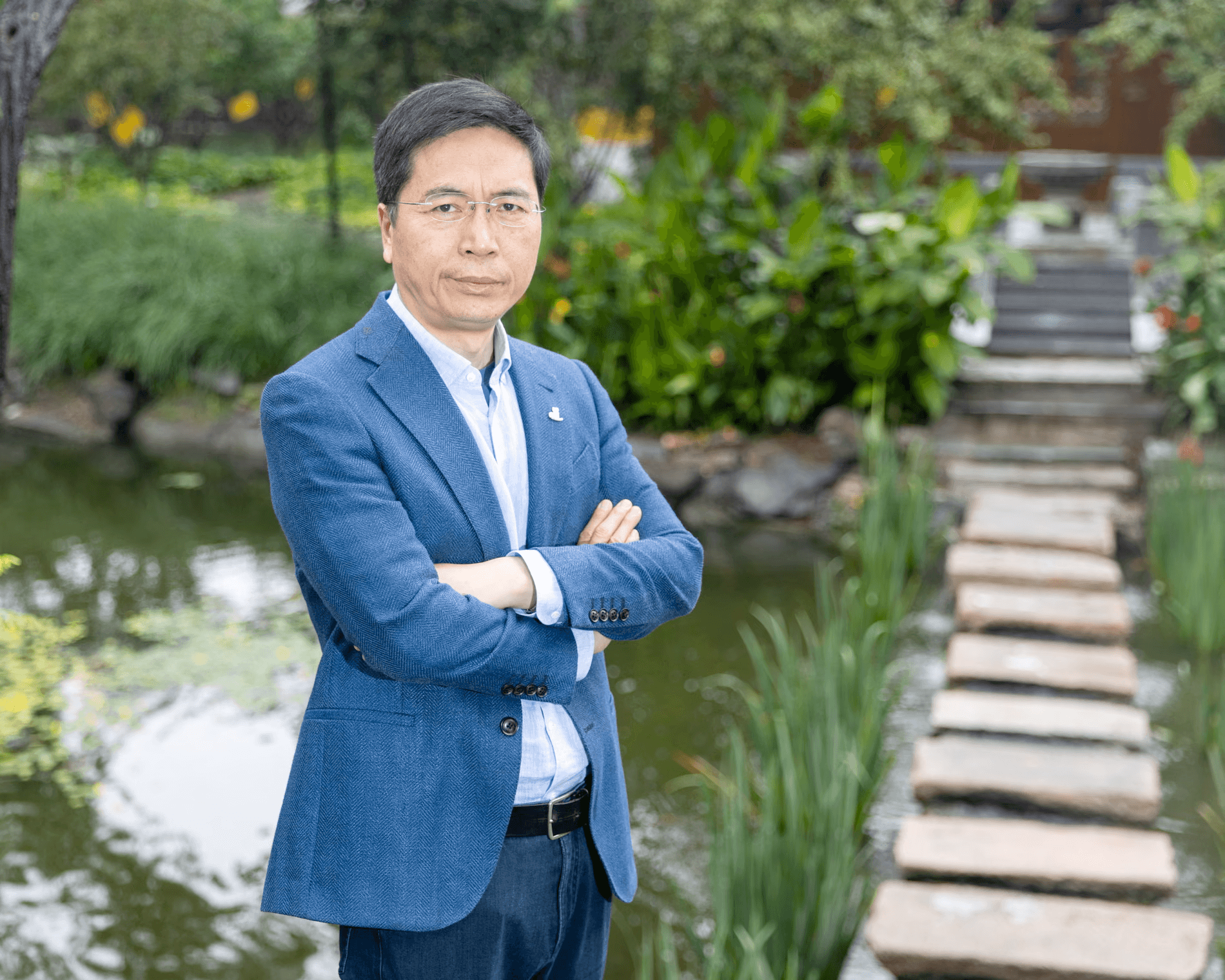 تشو يملك مفتاح الفوز في الذكاء الاصطناعي ويغادر أميركا إلى الصين.. كيف سيرد ترامب؟