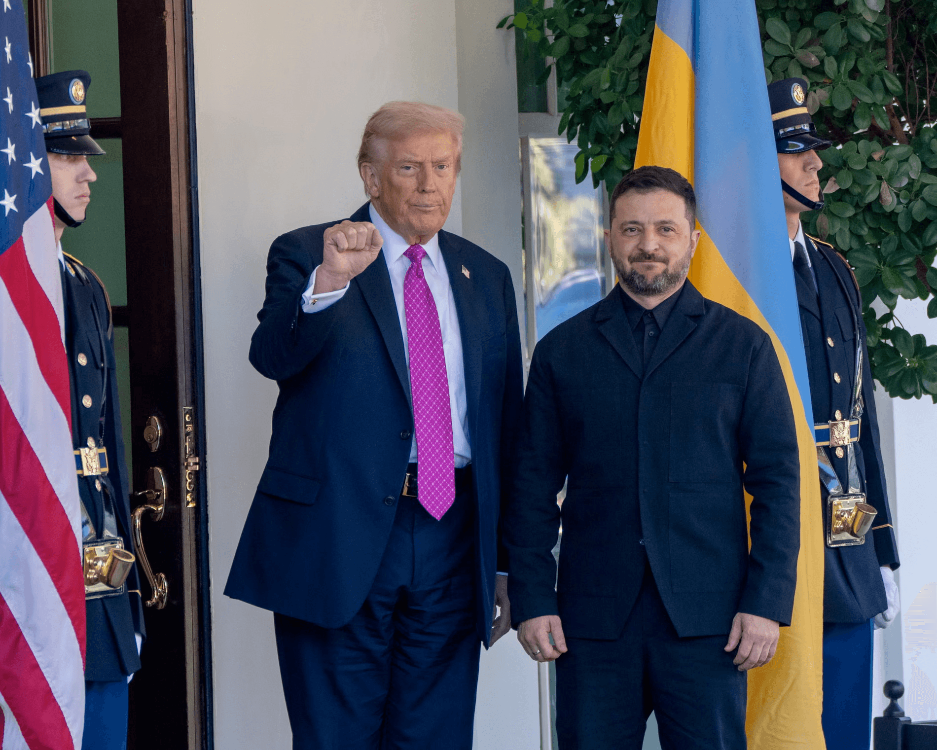 زلينسكي يلتقي ترامب في فلوريدا لمناقشة السلام وسط تصعيد روسي على أوكرانيا