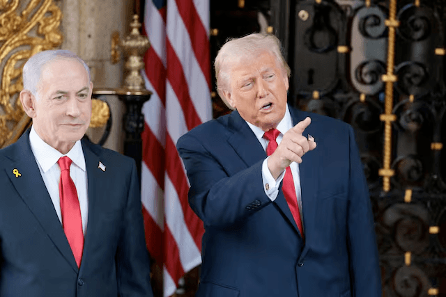 ترامب يتوعد إيران بضربة قاضية إذا أعادت برنامجها النووي