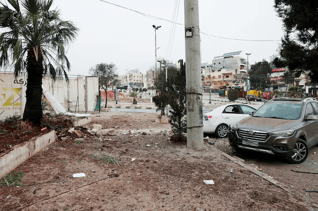 الجيش السوري يحذر: استهداف حي الشيخ مقصود في حلب والسكان مدعوون للمغادرة