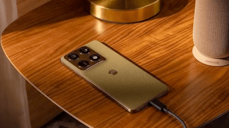 Motorola Signature: هل ينافس Galaxy S26 Ultra حقًا أم مجرد تجربة جريئة؟