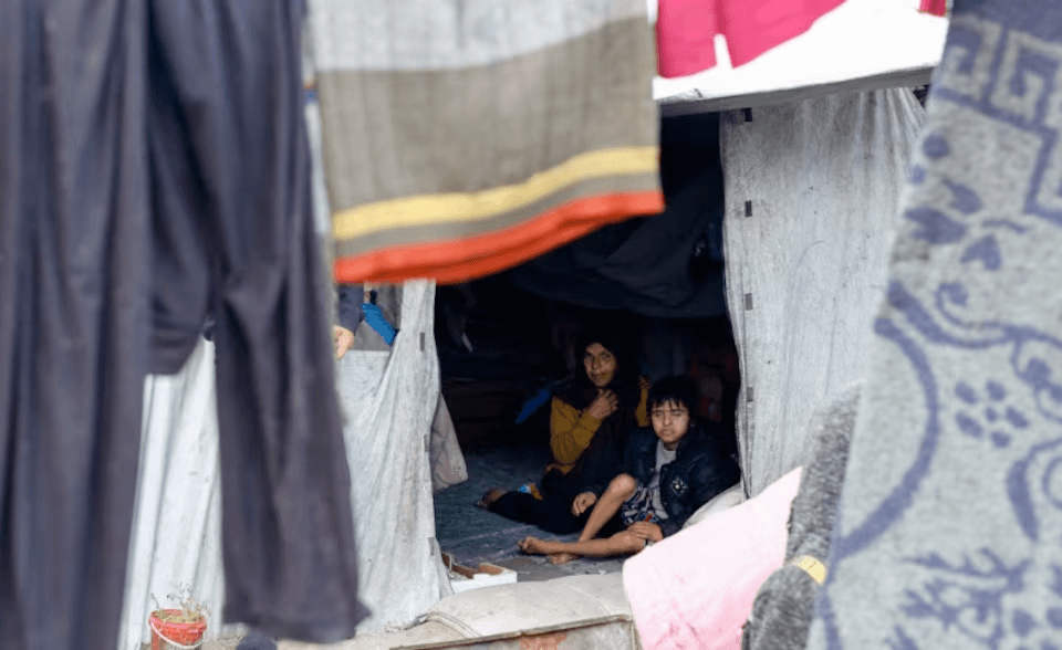 إسرائيل تصدر أول إنذار بالإخلاء لعائلات غزة منذ وقف النار