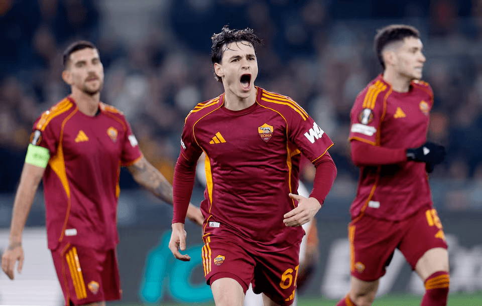 روما يحسم تأهله في الدوري الأوروبي واشتباكات جماهيرية تثير القلق في مباريات أخرى