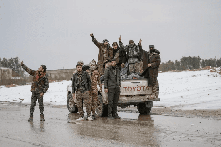 بعد انتهاء الهدنة: خيارات الحكومة السورية وقسد بين التمديد والتصعيد