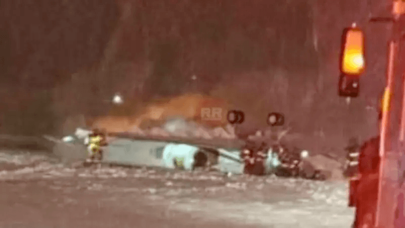 أول صورة لطائرة خاصة تحطمت في ولاية ماين الأمريكية