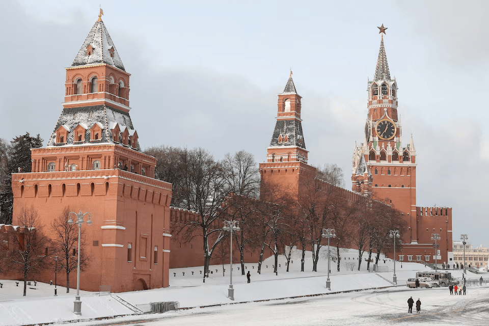 روسيا تطالب أوكرانيا بالتخلي عن كامل دونباس في إطار مفاوضات السلام