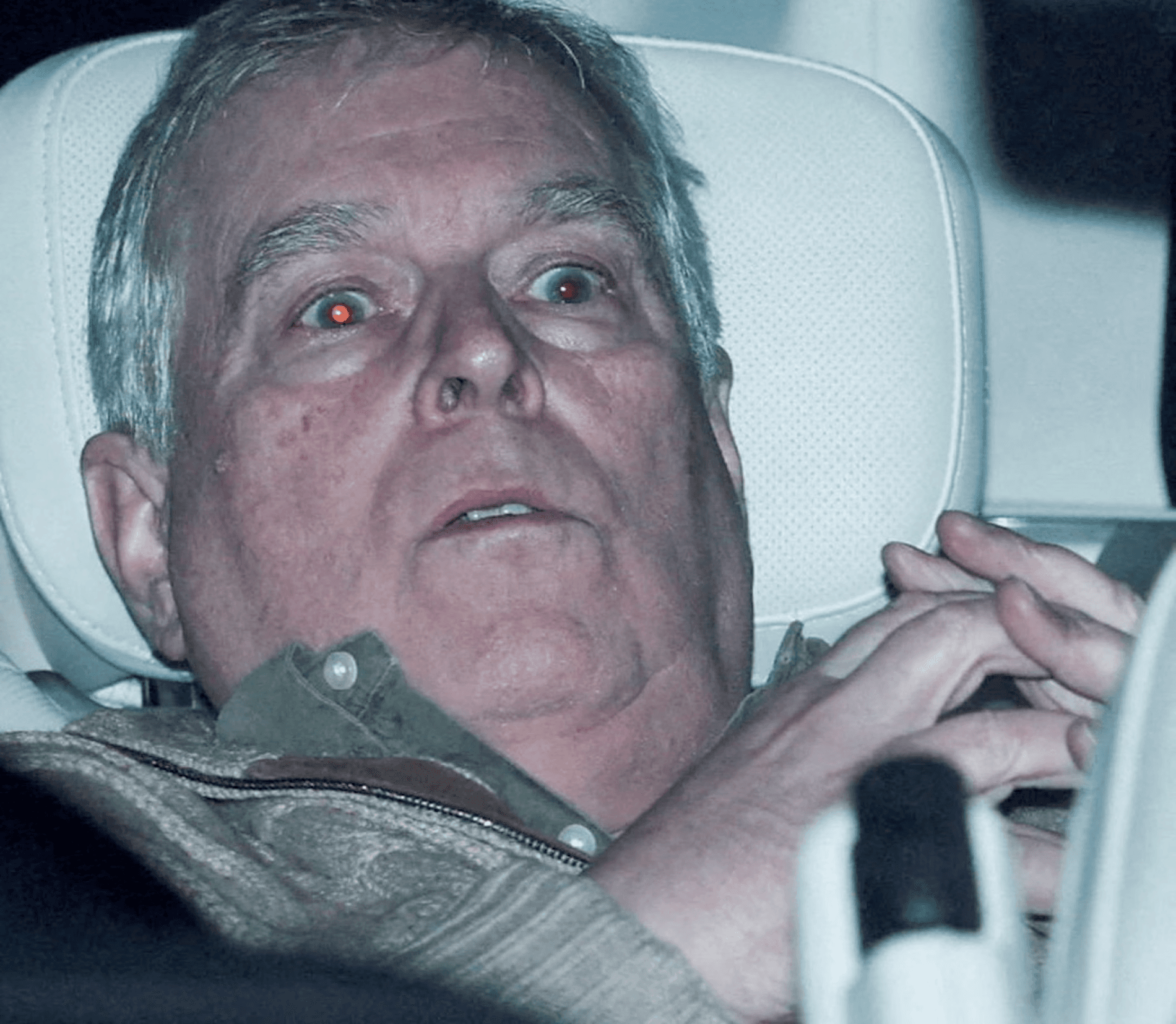 أندرو ماونتباتن-ويندسور يغادر مركز الشرطة: صورة واحدة تُجسد انهيار السلطة الملكية