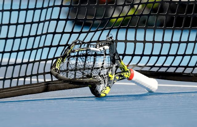 غرفة الغضب: كيف يمكن للاعبات التنس تفريغ إحباطهن بعيدًا عن الكاميرات؟