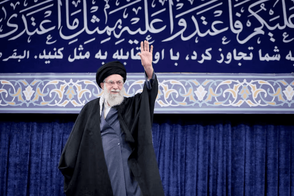 من قتل من القادة الإيرانيين؟ عباس عراقجي يكشف التفاصيل وخامنئي سيلقي كلمة