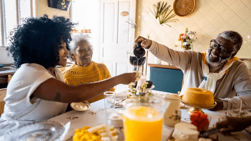 متى وكيف يفطر مريض الكوليسترول؟.. رحلة الصباح لصحة القلب