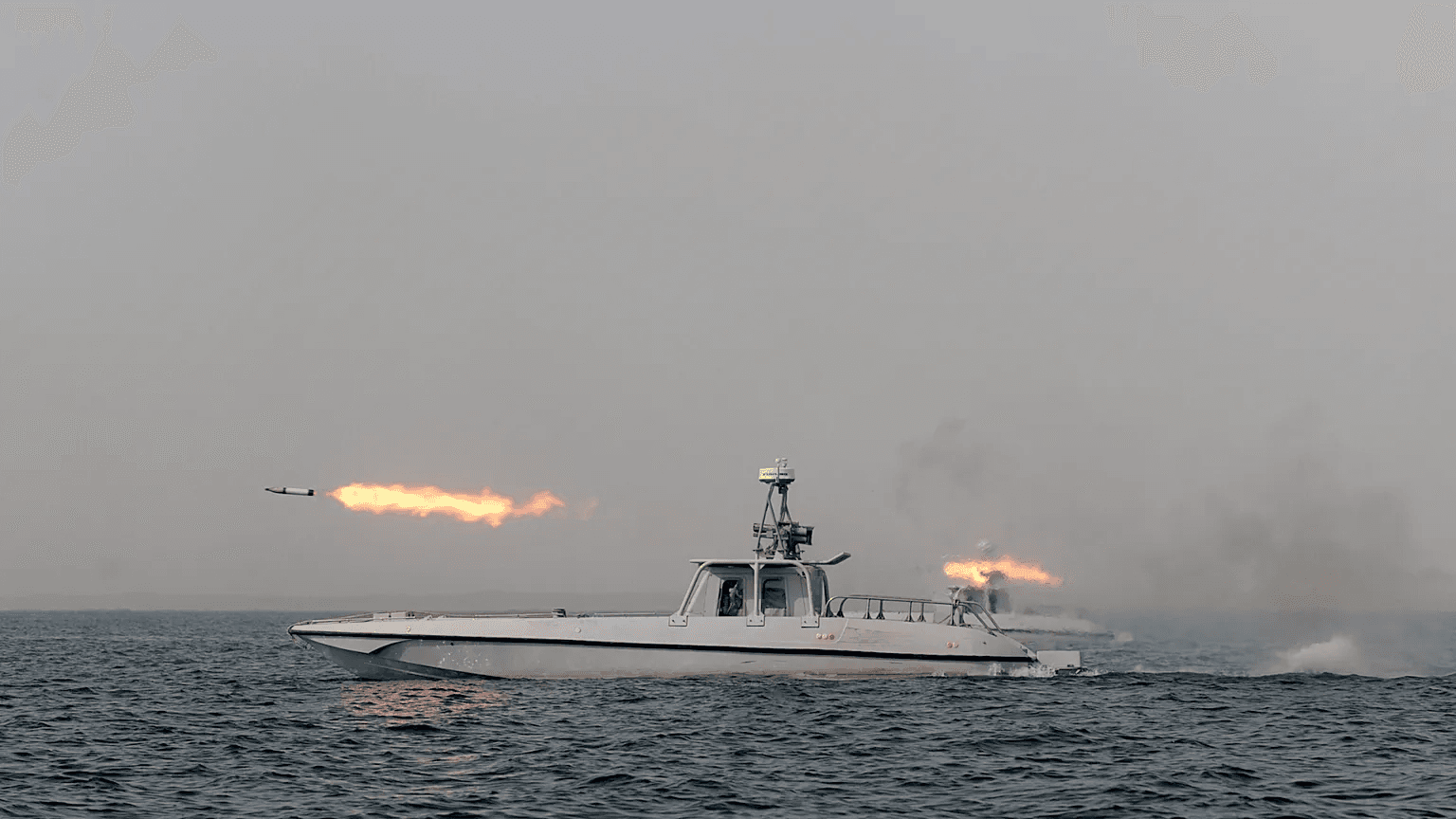 هل تستطيع دول الخليج تحييد إيران قبل إغلاق مضيق هرمز؟