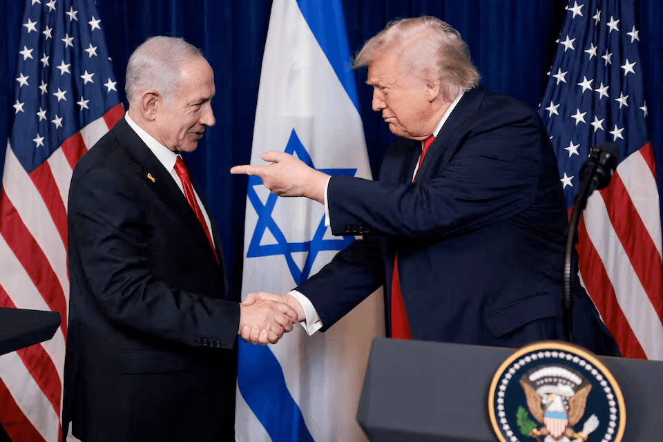 حصري: نتنياهو دعا لقتل خامنئي قبل الحرب