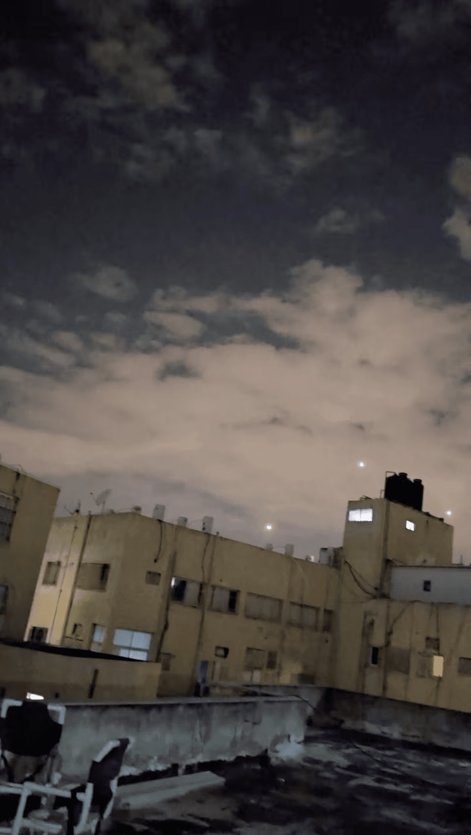 تصعيد إيراني: دفاعات الناتو تسقط صواريخ وإسرائيل تحت الهجوم