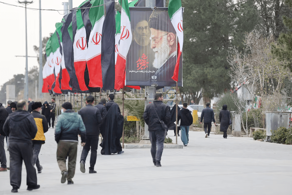 إيران بعد الحرب: مخاوف من قمع أشد وانهيار اقتصادي يهدد الداخل