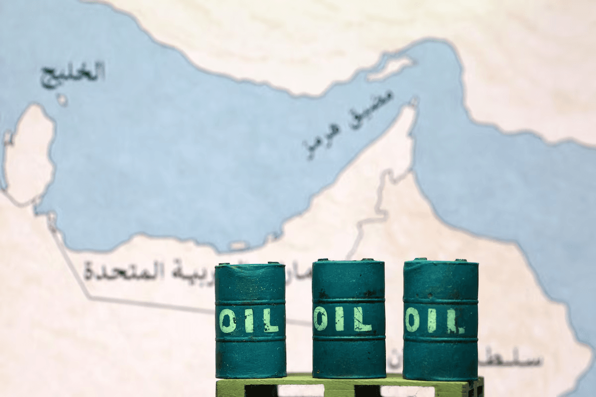 برنت يتراجع بقوة… خسائر أسبوعية تقترب من 8%