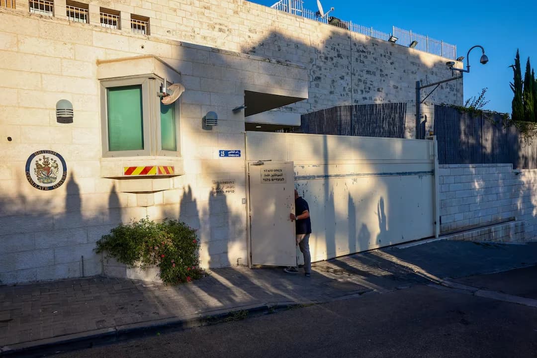 إسرائيل تغلق القنصلية البريطانية.. أزمة جديدة مع لندن