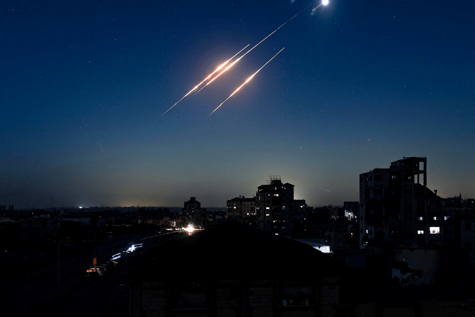 صفقة سرية بين إيران وروسيا تكشف عن آلاف الصواريخ المحمولة على الكتف