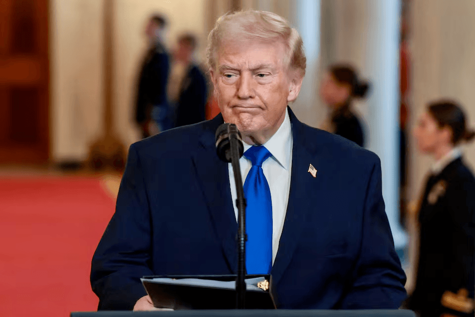 هل يسير ترامب على خطى بوش الأب؟ إيران تُطوِّر صواريخ خطيرة!