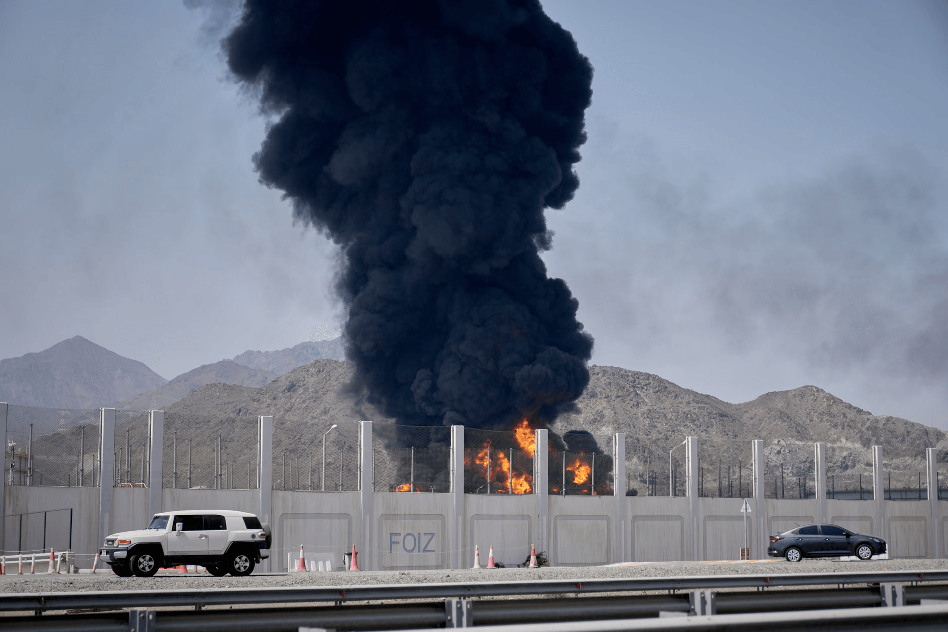 تصعيد غير مسبوق.. إيران تحذر مواقع عسكرية في الإمارات