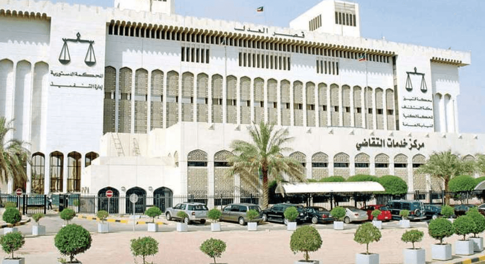 حبس وتغريم خليجيين بعد إدانتهما بتزوير الجنسية الكويتية