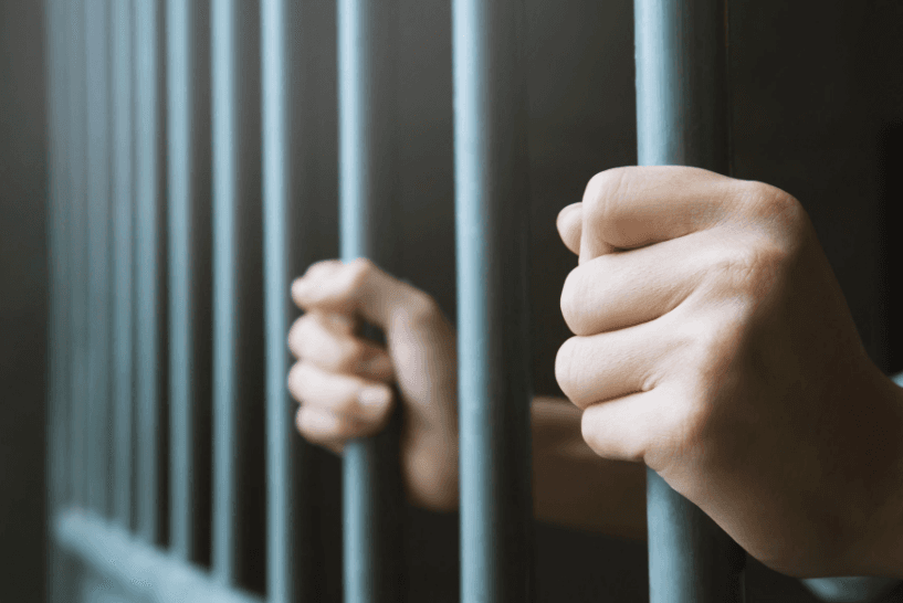 الكويت.. السجن 47 عاما لمواطنة حقنت انبتها بالأنسولين