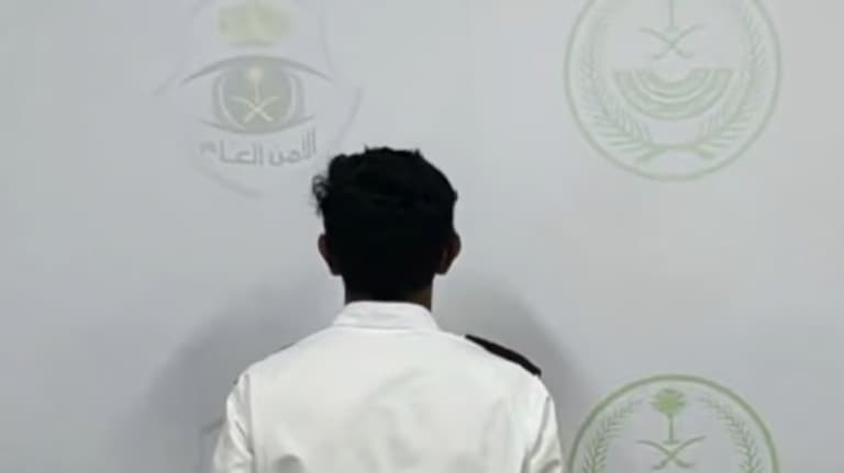 السعودية.. اعتقال شخص بعد فيديو الاعتداء على سيدة بمحطة وقود