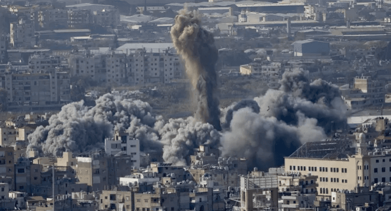 غارات على بيروت وإنذارات إخلاء وقصف حيفا