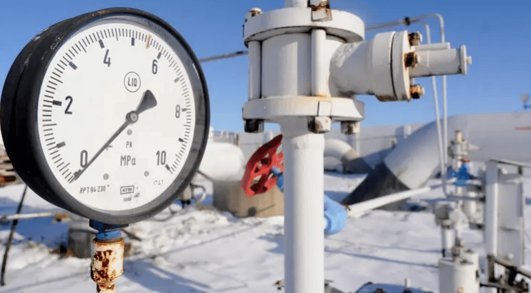 الغاز الروسي يعود عبر الخليج.. لوك أويل تدخل مشروع غاز إماراتي ضخم