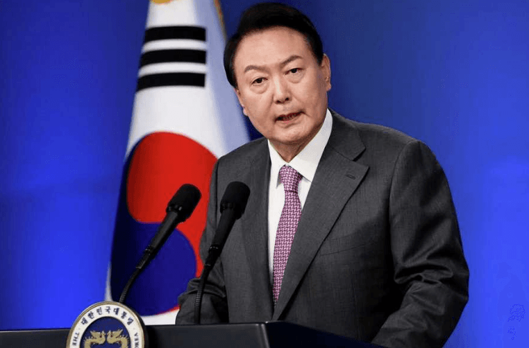 من هو يون سوك يول الذي أحدث هزة في كوريا الجنوبية؟