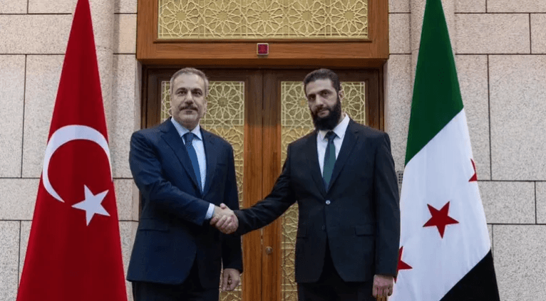 الشرع يستقبل فيدان في دمشق.. ماذا بحثا وما هي مخاوف أنقرة؟