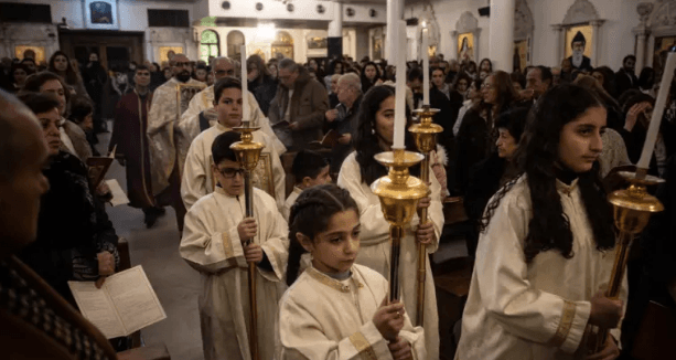كيف أحيا المسيحيون “قداس عيد الميلاد ” في سوريا الجديدة؟