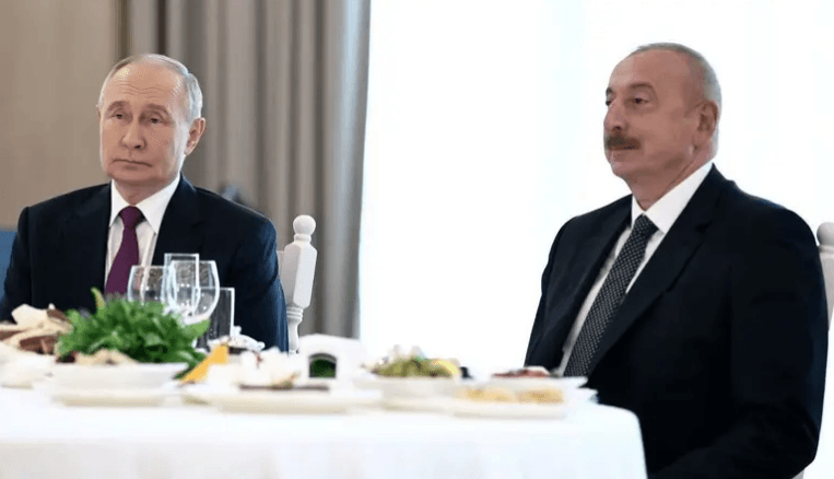 روسيا وأوكرانيا.. ماذا قال بوتين لرئيس أذربيجان بشأن تحطم الطائرة؟