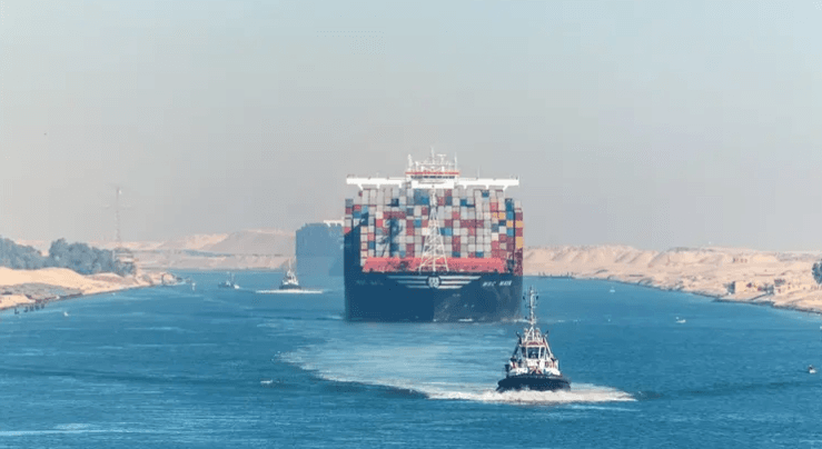 مصر تعلن عن نجاح التشغيل التجريبي لمشروع ازدواج قناة السويس