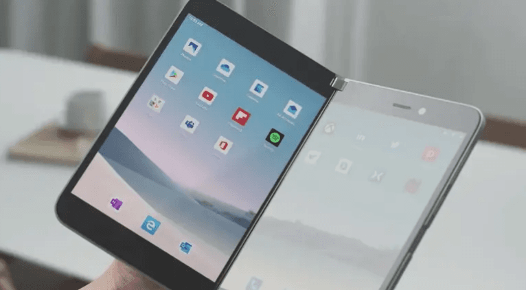 براءة اختراع.. هل تعيد “مايكروسوفت” هاتفها القابل للطي؟