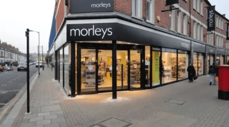 بعد 120 عاماً في السوق.. متجر بريطاني يُغلق أبوابه للأبد