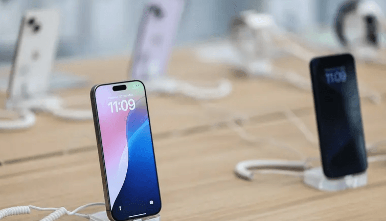 “أبل” تطور تقنية جديدة لأنظمة تبريد iPhone 17