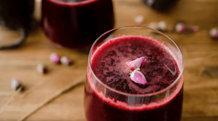 عصير لن تندم إذا تناولته يومياً خاصة بالشتاء.. هذه 8 فوائد