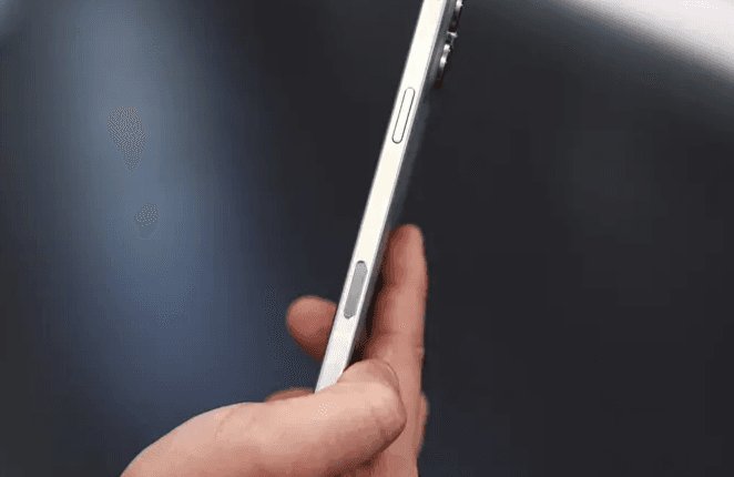 آيفون القابل للطي سيصدر هذا العام بتقنيات من “iPhone 17 Air”