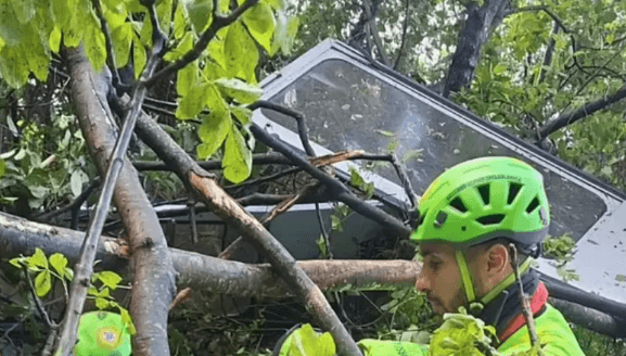 مقتل 4 بينهم بريطانيان وإسرائيلي بتحطم تلفريك بإيطاليا